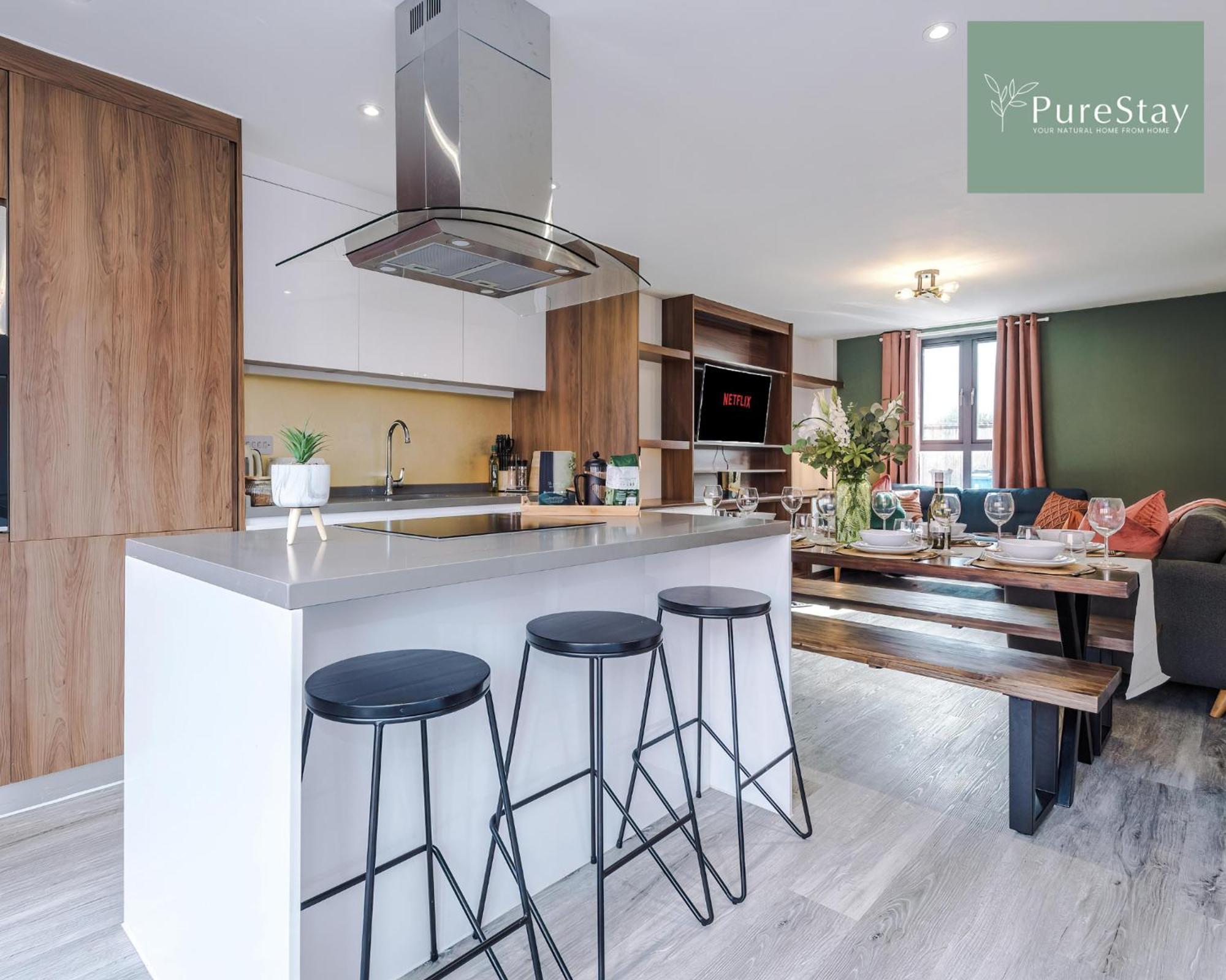 Stunning Five Bedroom Manchester House With Free Parking By Purestay Short Lets & Serviced Accommodation מראה חיצוני תמונה