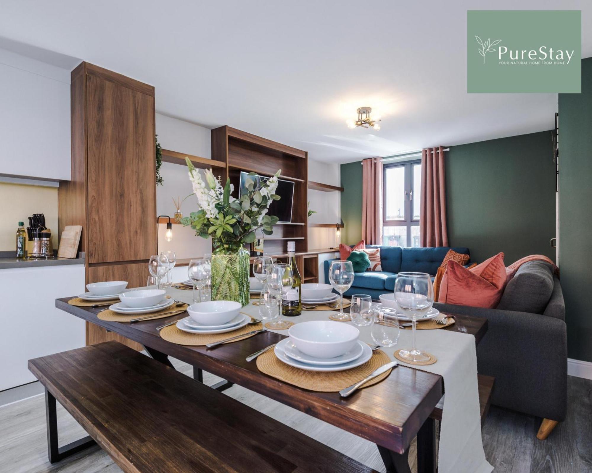 Stunning Five Bedroom Manchester House With Free Parking By Purestay Short Lets & Serviced Accommodation מראה חיצוני תמונה