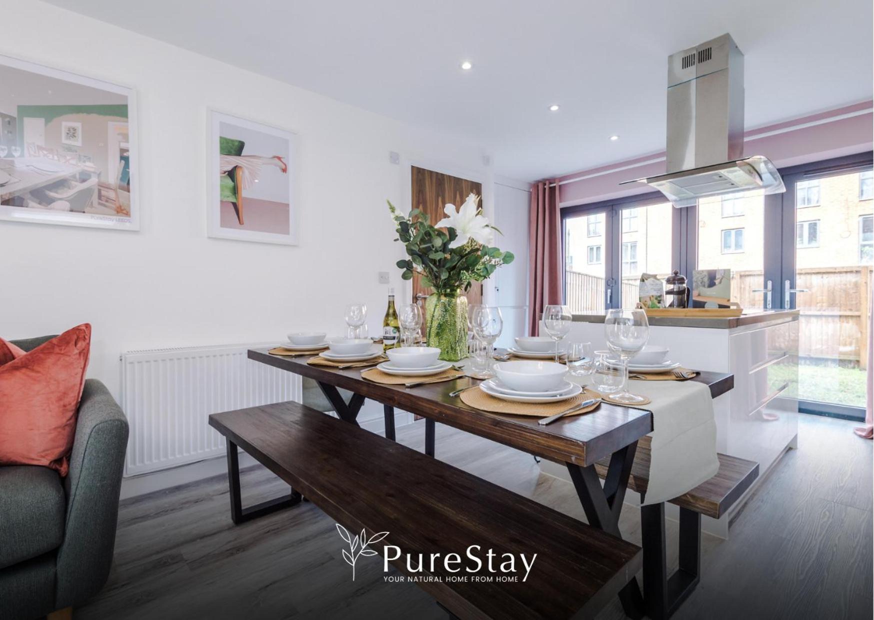 Stunning Five Bedroom Manchester House With Free Parking By Purestay Short Lets & Serviced Accommodation מראה חיצוני תמונה
